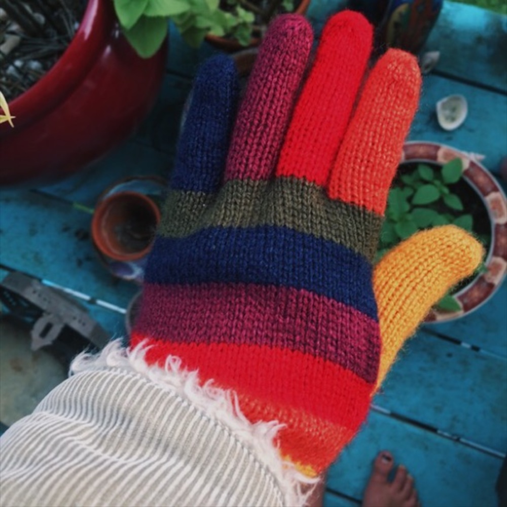Rainbow gloves 🤲✨🌈
